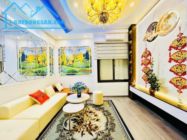 E Số 2 Không Ai Số 1, Phân Lô Quận Hai Bà Trưng 40M2 Ô Tô Vào Nhà Ngõ Thông Giá 11.6 Tỷ