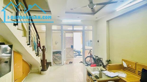 CẦU DIỄN 50m² - NGÕ RỘNG - MẶT TIỀN 5.5m - GIÁ 7.4 TỶ. Lh 0876196866