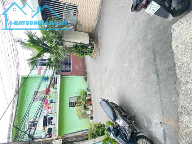VIP PRO . NHÀ ĐẸP NHƯ THẾ NÀY KO BIẾT CÓ NÊN BÁN HAY KHÔNG . BÁN QUÁ TIẾT