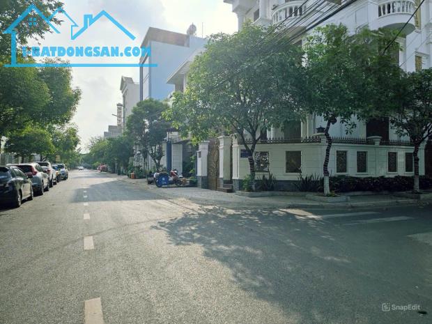 Giá 19 tỷ. Bán biệt thự 1T 2L vị trí đẹp đường N10 khu D2D P. Thống Nhất.