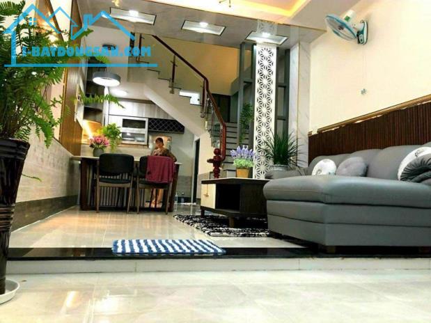 Nhà mới hẻm xe hơi 6m 1806 Huỳnh Tấn Phát Thị Trấn Nhà Bè, 3 tầng 4x13m chỉ 6.2 tỷ