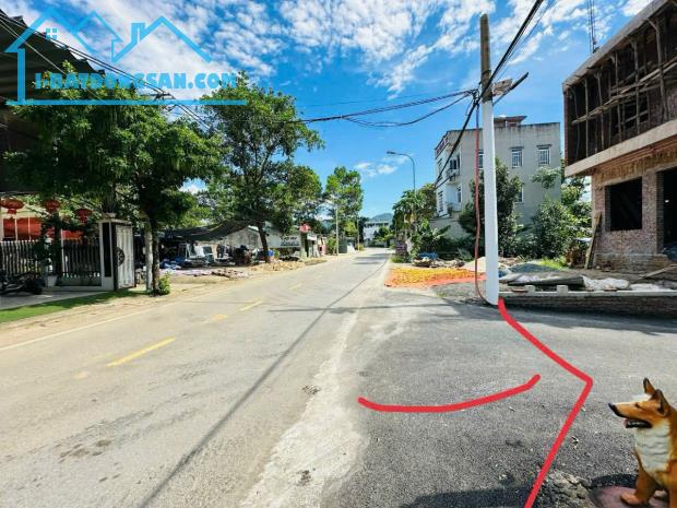 BÁN MẢNH GÓC SIÊU ĐẸP – 102M2 – SÁT TRỤC TỈNH LỘ 446 – CÁCH NGÃ TƯ VAI RÉO 50M