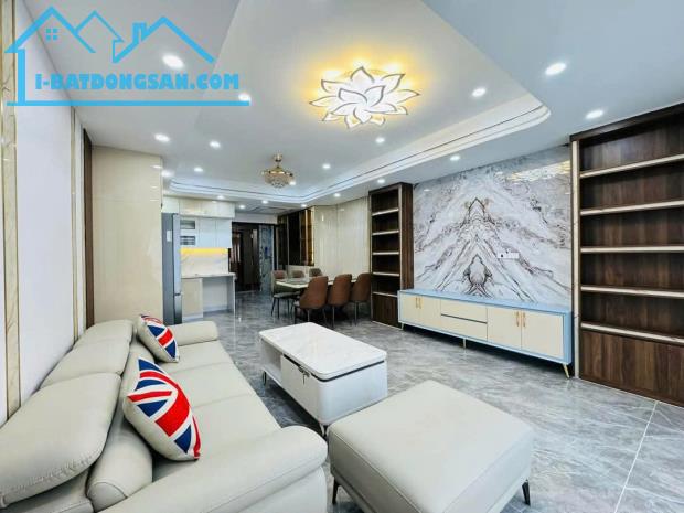 BÁN GẤP NHÀ PHỐ NGUYỄN VĂN CỪ - LONG BIÊN 70M * 6T THANG MÁY, Ô TÔ, FULL ĐỒ. GIÁ 12.8 TỶ