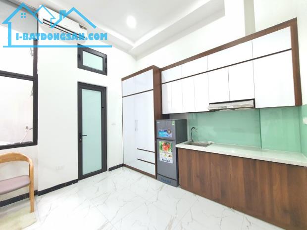 Cực đẹp tòa CCMN phố Trường Chinh gần Đại học Y Hà Nội 90m2x7T thang máy 22P DT 130tr/th