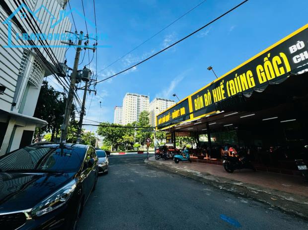 Đất bán ngay đường Đồng Khởi, đối diện Cục Hải Quan Đồng Nai; 91m2 giá 6.5 tỷ.