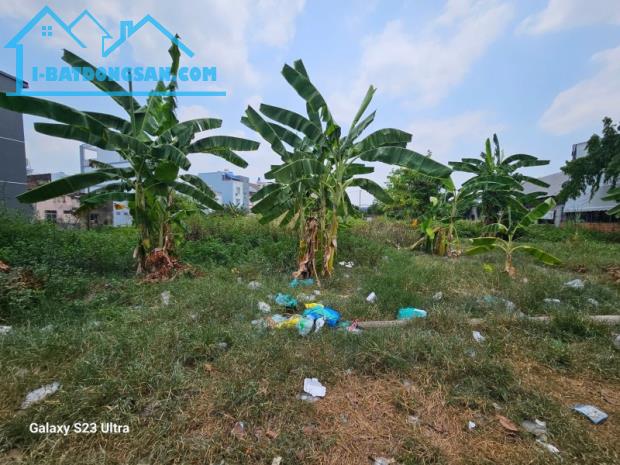 BÁN LÔ ĐẤT 2 MẶT TIỀN ĐƯỜNG LÊ THỊ HÀ 2000M2- TÂN XUÂN -HÓC MÔN -LÀM KHO XƯỞNG GIÁ ĐẦU TƯ