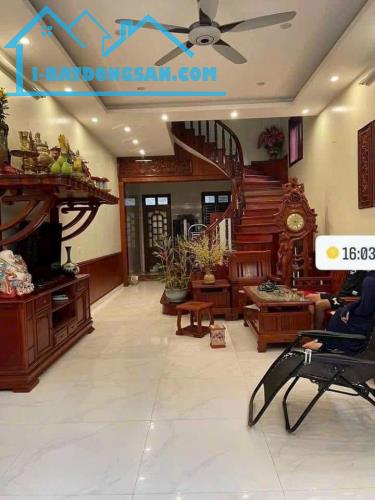 HIẾM TRỤC CHÍNH LÔ GÓC GIÁP HƯƠNG MẠC ĐẠI HẠ GIÁ 2X TR/1M NHÀ 3T ĐẸP100M2