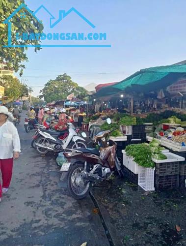 CẦN TIỀN BÁN NHANH 1023M2 ĐẤT NGAY KCN ĐANG HOẠT ĐỘNG ĐÔNG CÔNG NHÂN LÀM VIỆC. GIÁ 180TR