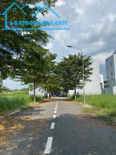 Chủ cần bán gấp lô đất nền KDC Nam Long, P. Phước Long B, TP Thủ Đức giá chỉ từ 8,7 tỷ