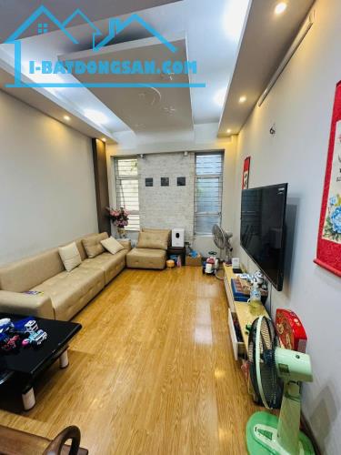 NHÀ ĐẸP QUAN THỔ 3 - TÔN ĐỨC THẮNG- 44M2-NGÕ RỘNG 5M-MT3,7M-12,5 TỶ