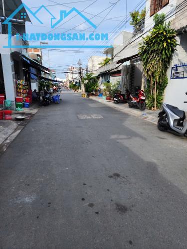 Продаётся дом, 1 спальня, 49 м², Lạc Đạo