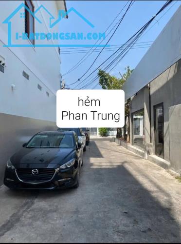 Продаётся дом, 3 спальни, 103 м², Bình Hưng
