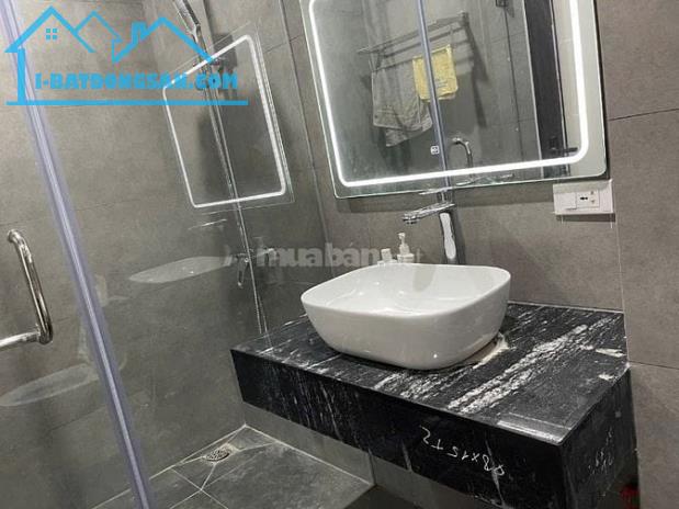 BÁN NHÀ 5 TẦNG CÓ THANG MÁY Ô TÔ NGỦ - GẦN MẶT PHỐ ÂU CƠ TÂY HỒ – CHO TÂY THUÊ ỔN ĐỊNH.
