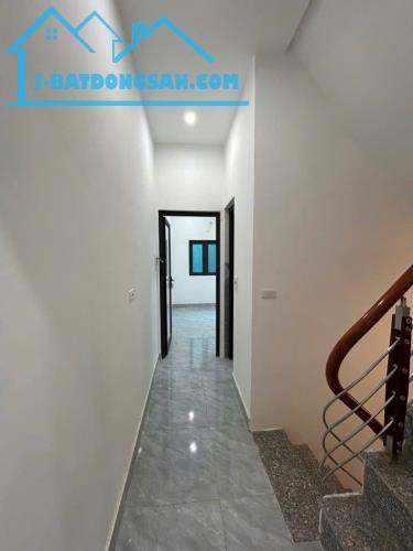 BÁN NHÀ TAM TRINH, SÁT CHỢ MAI ĐỘNG, GẦN PHỐ, 35M2 X 4 TẦNG, SỔ VUÔNG NỞ HẬU