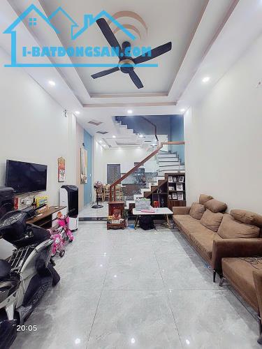 Bán nhà Trường Chinh Phường 12 Tân Bình, 47m2, HXH, 4 tầng, giá chỉ 4,85 tỷ TL