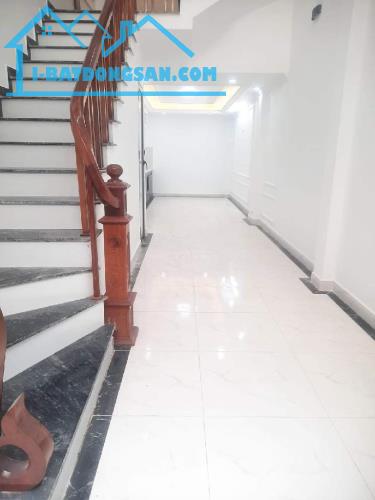 Bán nhà Kim Giang, Thanh Liệt, Thanh Trì DT 36m² 4 tầng. Giá 6,15 tỷ. Ô tô gần.