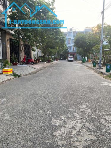 Lô góc 2 mặt tiền đường 447 tăng nhơn phú A, Diện tích 72m