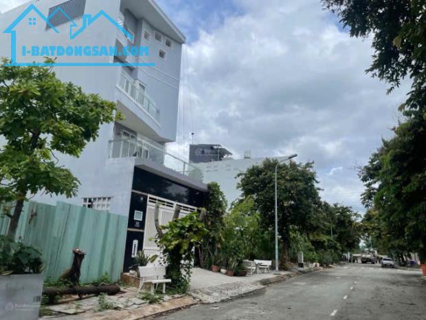 Giỏ hàng D/A Diamond Town hẻm 68 Bưng Ông Thoàn cần bán 1 số nền đất vị trí đẹp
