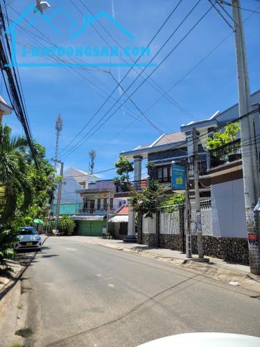 House for sale, 192 m², Đức Long