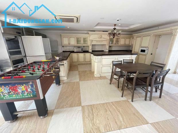 Bán Tòa nhà Sư Vạn Hạnh , Quận 10 , 8 lầu 215m2 , 1200 dt sàn 74 tỷ