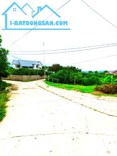 BÁN 162M ĐẤT THỔ CƯ PHÂN LÔ Ô TÔ PHƯỢNG SƠN BẮC NINH NHỈNH 400/M 0982188151
