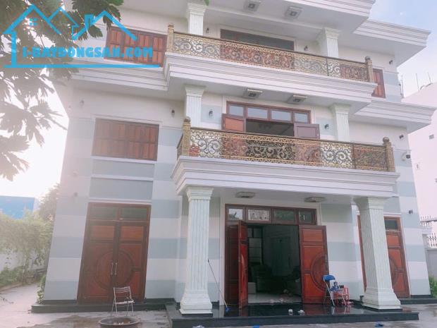 BIỆT THỰ ĐƯỜNG SỐ 8 - TĂNG NHƠN PHÚ B - 627m2 - 3 TẦNG