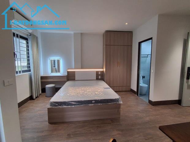 Bán Siêu tòa CCMN phố Láng Hạ, Đống Đa 2 mặt đường, 80m2x8T MT6m 27PKK doanh thu 1.6 tỷ