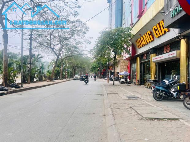 Bán nhà Nguyễn Khang, Cầu Giấy. 69m² ô tô tránh, kinh doanh tốt, cách phố 30m, giá 24.8 tỷ