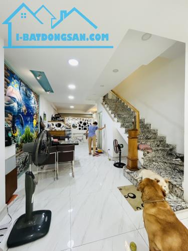Mặt tiền đường số 31 sát Nguyễn Thị Thập Tân Phong Q7, nhà 5 tầng có hầm 72m2 chỉ 15.6 tỷ