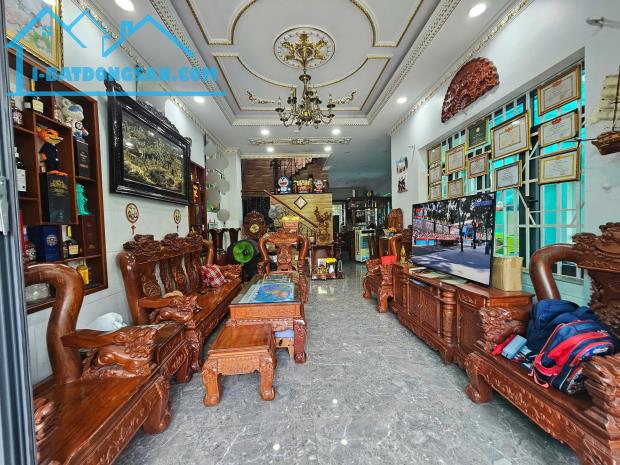 Biệt thự KDC khang điền phước long B, diện tích 160m, 3 tầng