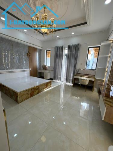 Nhà mới 4 tầng 85m2 ngang 5m mặt tiền Huỳnh Thị Đồng (1979) Thị Trấn Nhà Bè, 11.5 tỷ