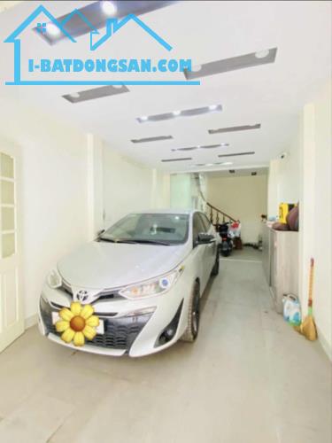 Bán nhà phố trích Sài,diện tích 35m2, giá 18 tỷ