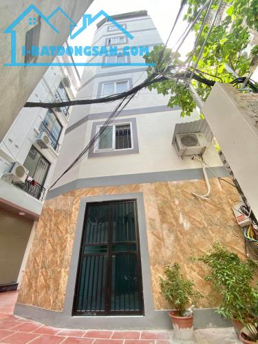 Bán CCMN Cầu Giấy 98m², 7 tầng, 22 phòng khép kín, thu 85 tr/tháng, giá 25,8 tỷ, sổ nở hậu
