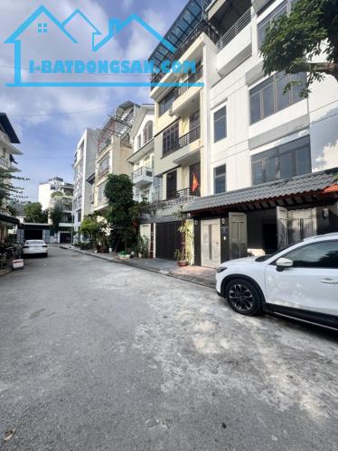 Bán nhà phố Lâm Hạ – Bồ Đề, Mặt tiền 6m – nhà 5 tầng đẹp, trung tâm Long Biên