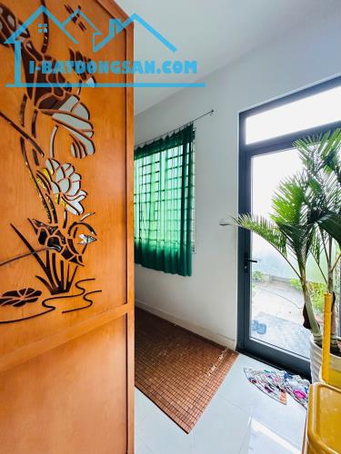 Bán nhà mới - đường Võ Thành Trang - 4 tầng - giá chỉ 5.9 tỷ TL