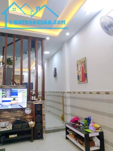 💥 Bán Nhà HXH Võ Văn Vân 2 TẦNG 4X14 .. 2,5 Tỷ.