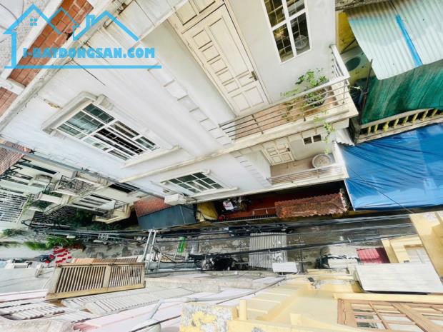 BÁN NHÀ YÊN HÒA – 62M2 x 5 TẦNG – Ô TÔ QUA – KINH DOANH – NGÕ THÔNG – GIÁ 15.8 TỶ