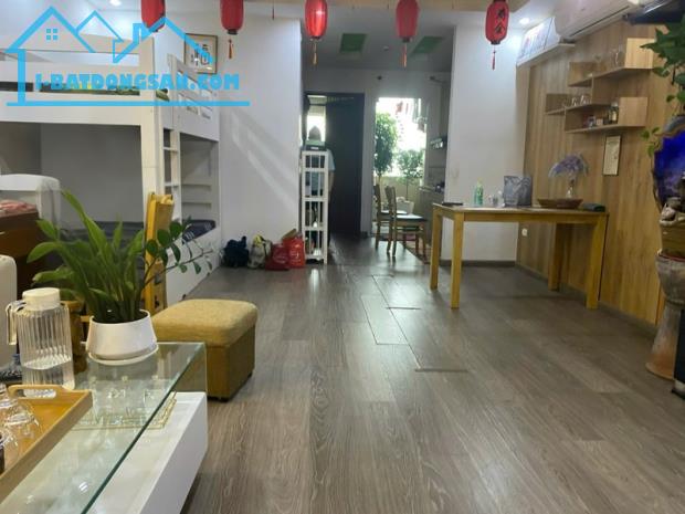 Cần Bán Chung Cư CT2B Thạch Bàn, Long Biên 70m2, giá 4,48 tỷ