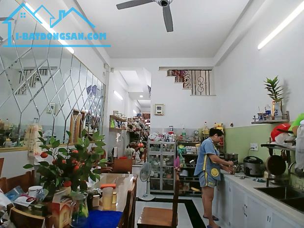 🔥 VỊ TRÍ ĐỈNH TRUNG TÂM HIỆP PHÚ - CÁCH LÊ VĂN VIỆT 30 M 💯 NHÀ ĐẸP 3 TẦNG 70 M² (3.5×20)