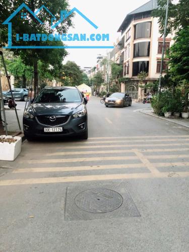 KIM ĐỒNG, HOÀNG MAI, 63 M2 , 5 TẦNG,THANG MÁY, MẶT TIỀN 5,1M, GIÁ NHỈNH 22 TỶ,