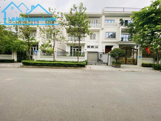 ⚜️ BIỆT THỰ VIP K6 CIPUTRA TÂY HỔ, 328M2 3.5T MT 12M, CHỈ 139 TỶ ⚜️