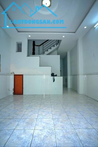 Nha 1 sẹc TÊN LỬA 4.5X15M cách mặt tiền 30m giá 4.85 tỷ