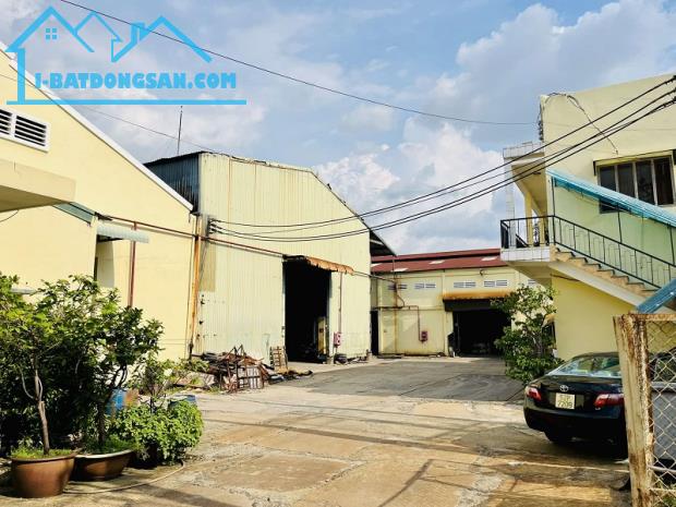 Bán nhà xưởng ful thổ HXH Nguyễn Văn Quá, Đông Hưng Thuận, Q12, 3551m2, ngang 55m,37tr/m2