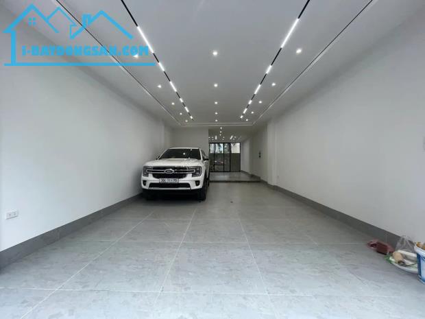 Siêu phẩm kinh doanh Phố Trạm, Long Biên 100m 7 tầng thang máy, gara ôtô 26,5 tỷ