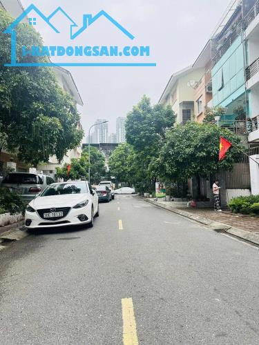 Cần bán nhà sát Làng Việt Kiều Mỗ Lao 79m2, 5 Tầng, Giá nhỉnh 20 Tỷ +