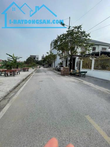 Vô cùng cần bán đất khu đô thị đại an.PHÙ KHÊ TỪ SƠN. DT108m² làn 2 xẻ khe chỉ 4.5 tỷ