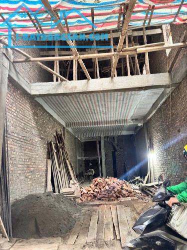 BÁN NHÀ MẶT NGÕ KHƯƠNG ĐÌNH, 1 NHÀ RA PHỐ, Ô TÔ VÀO NHÀ, 5 TẦNG THANG MÁY MỚI TINH, SỔ VUÔ