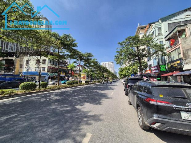 Siêu phẩm Nhà Phố Trung Hòa 43m x 5T - Ngõ Thông - Gần Ô Tô - Full NTCao Cấp 13,4TỶ