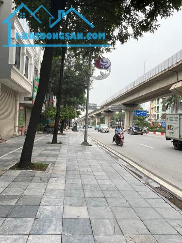 Bán nhà mặt phố Quang Trung, Hà Đông 500m2, mặt tiền 17m, chỉ 250 tỷ.