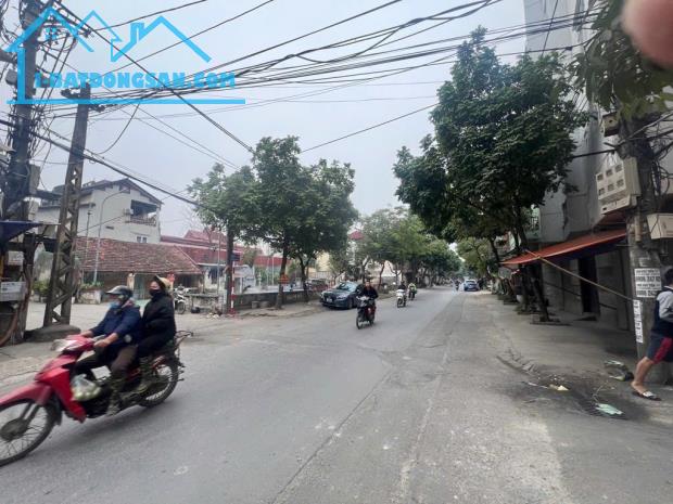 Nhà mới Lạc Thị 50m 4t ô tô đỗ cửa gần ô tô tránh tiện ích sãn có giá 5.85 tỷ